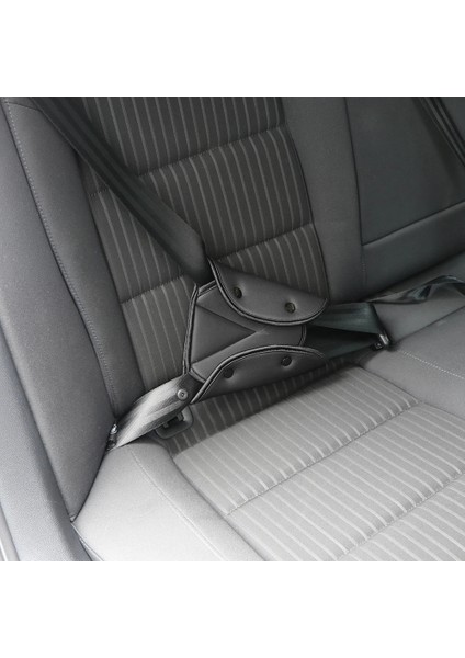 Kırmızı Araba Emniyet Kemeri Kapağı Sağlam Ayarlanabilir Üçgen Emniyet Emniyet Kemeri Ped Klipleri Bebek Çocuk Koruma Araba-Şekillendirici Araba Ürünleri (Yurt Dışından) fırsatları