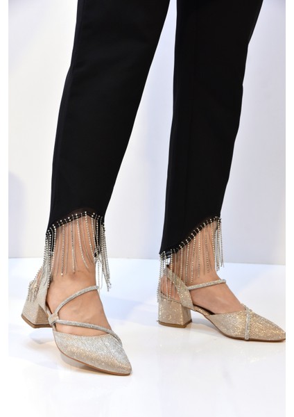 (Wiesse) Taş Biye Detaylı Kalın Topuklu Kadın Ayakkabı Altın fırsatları