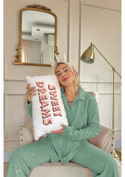 Yeşil Eclipse Desenli Önden Düğmeli Peluş Polar Pijama Takımı modelleri