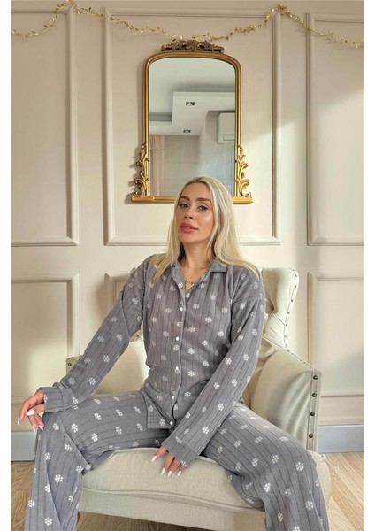 Pijama Evi Gri Flocon Desenli Önden Düğmeli Peluş Polar Pijama Takımı