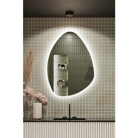 Faw Decor LED Işıklı Asimetrik Üçgen Model Dekoratif Duvar Aynası, Modern Eşsiz Ayna, Duvar Dekorasyon Ürünü