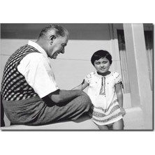 La Vita E Bella Atatürk ve Çocuk Sevgisi Temalı Kanvas Tablo KA-1007