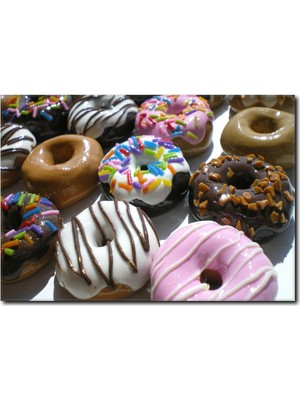 La Vita E Bella Rengarenk Tatlar Temalı Kanvas Tablo CP-1018