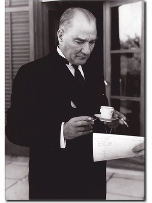 La Vita E Bella Kahve İçerken Atatürk Kanvas Tablo KA-1013