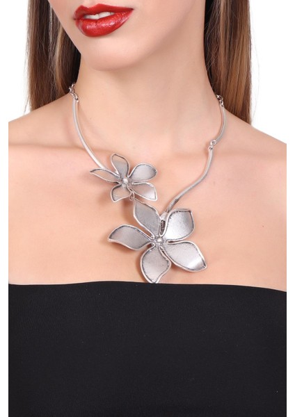 Kadın Antik Gümüş Kaplama Manolya Stilizesi Kolye fiyatları