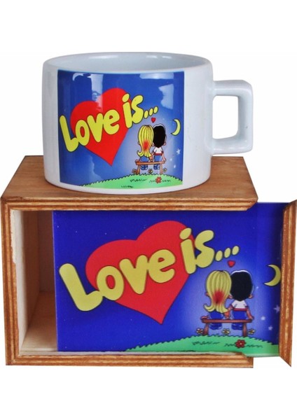 Love Is Tasarımlı Doğal Ahşap Kutulu Kupa Sevgiliye Love Is