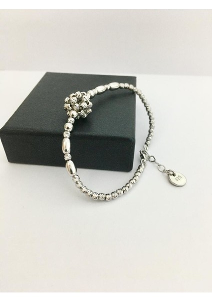 Gümüş Dorika Dorissa Gri Top Bileklik