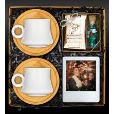 Apollon Gift Bambu Tabaklı Porselen Ikili Fincan & Kişiye Özel Fotoğraf Çerçevesi & Çikolata Hediyeli Türk Kahvesi