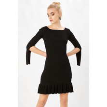 Peraluna Siyah Renk Ribanalı Fırfırlı Kadın Abiye Triko Elbise