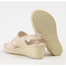 Pierre Cardin PC6908 Kadın Hakiki Deri Dolgu Taban Sandalet