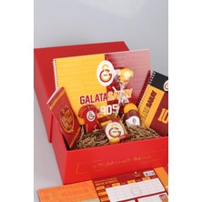 DEKOMUS ÖZEL KUTULU LİSANSLI GALATASARAY FULL + FULL PREMIUM OKUL VE KIRTASİYE SETİ