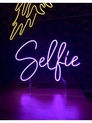 Twins Led Aydınlatma Selfie Yazılı Neon Tabela