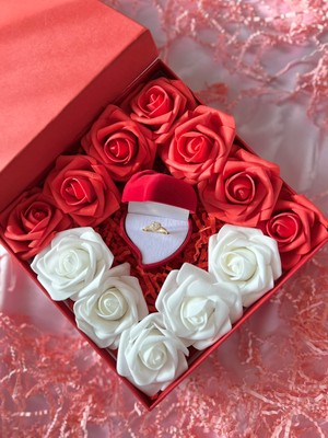 NG Collection Ciddi Ilişkim Var Yüzüklü (Kalp Taşlı Baget Yüzük) Sevgiliye Hediye Kutu Seti