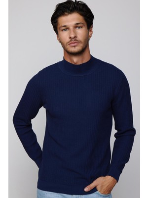 Tudors Slim Fit Yarım Balıkçı Yaka Tüylenme Yapmayan Lacivert Erkek Triko Kazak