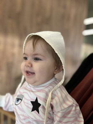 Runbaby Müslin Kumaş Çift Taraflı Bebek Bonnet Şapka (3-9 Ay)