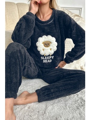 Nisanca Desenli Tam Peluş Kışlık Yılbaşı Kadın Pijama Takımı