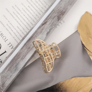 SO-MUCH Kadın Yeni Trend Metal Küçük Boy Mandal Saç Tokası Geometrik Şekilli 4,5 cm.-1