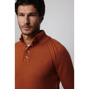 Erkek Slim Fit Dar Kesim Dik Yaka Düğmeli Tarçın Triko Kazak