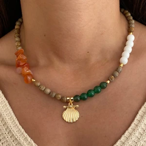 Suerte Accessories Akik Yeşim Havlit Doğal Taş ve Gold Deniz Kabuğu Uçlu El Yapımı Bambu Kolye