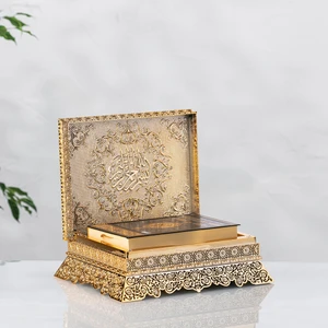 Yağmur Can Sandık Kur’an Kabı Altın 29x9 Cm (Kur'an-I Kerim Hediyeli)
