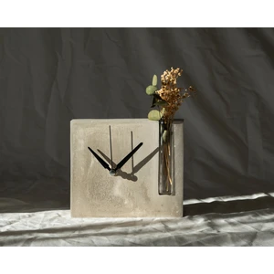 Zekk Atelye Minimal Vazolu Beton Masa Saati