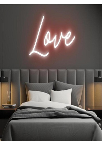 Love Yazılı Neon Tabela