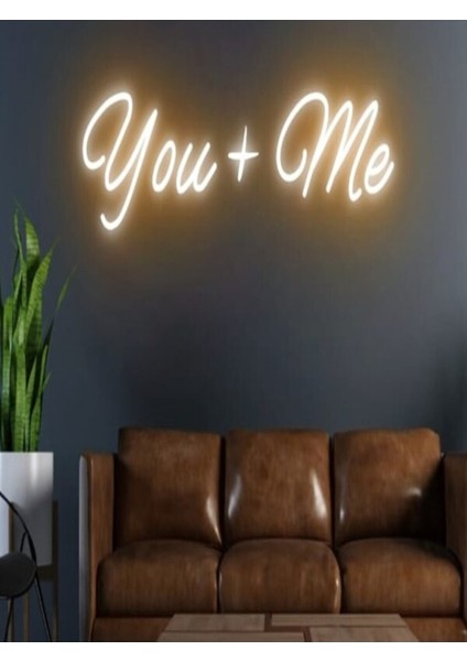 You+Me Yazılı Neon Tabela