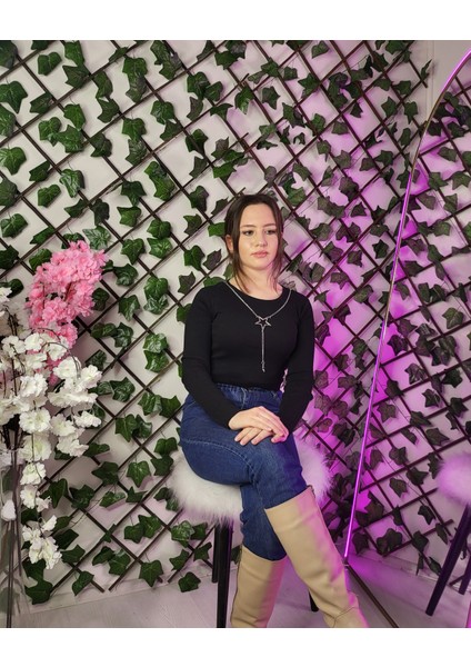 Aksesuarlı Crop