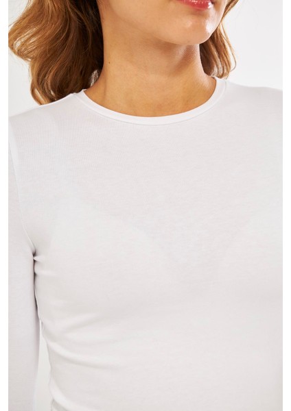 Beyaz Kadın Basic Yuvarlak Yaka Uzun Kollu Bluz - Floris modelleri