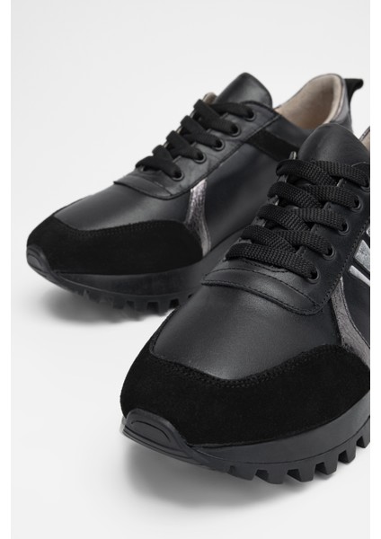 Kadın Siyah Deri Sneakers & Spor Ayakkabı 923 V-101 Bn Ayk SK23/24 modelleri