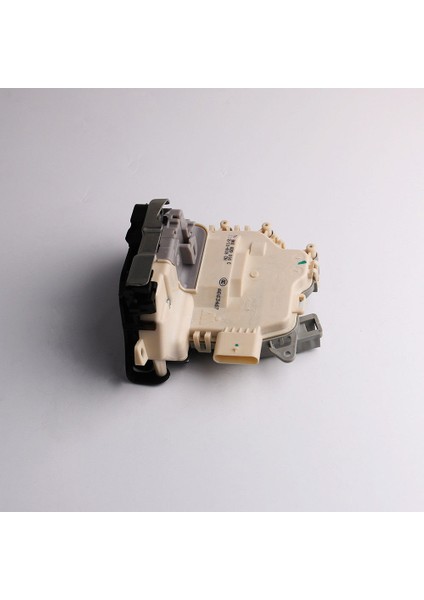 Audı A6 2011 - 2014 Sağ Arka Kapı Kilit Motoru 6 Pin