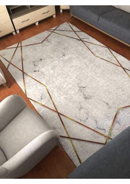 Beyaz Gold Şerit Model Ipek Kadife Lastikli Halı Örtüsü fırsatları