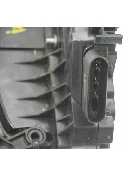 Ford Fıesta 2012 - 2016 Sağ Ön Kapı Kilit Motoru fiyatları