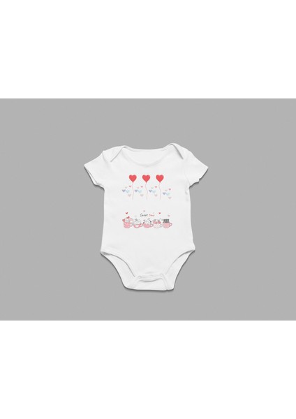 Sweet Time Yavru Kedicikler Baskılı Hediyelik Bebek Zıbın ve Mama Önlüğü fiyatları