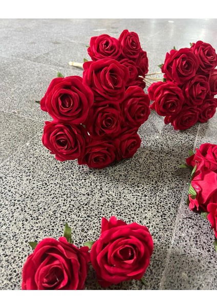 Rüzgar Yapay Çiçekçilik 7 Li Kırmızı Kadife Gül Demeti fiyatları