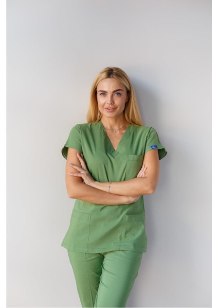 Kadın Likralı Yarasa Kol Hemşire Doktor Takım Fıstık Yeşili modelleri