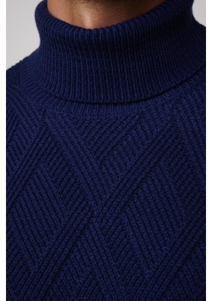 Slim Fit Dar Kesim Tam Balıkçı Yaka Desenli Sax Mavi Erkek Triko Kazak fırsatları