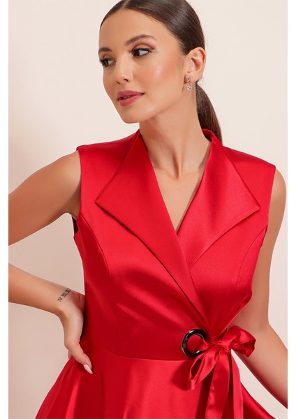 Kruvaze Yaka Bağcıklı Saten Elbise Kırmızı fırsatları