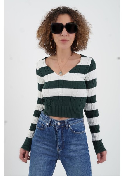 Zümrüt Yeşil Çizgili V Yaka Crop Kazak modelleri