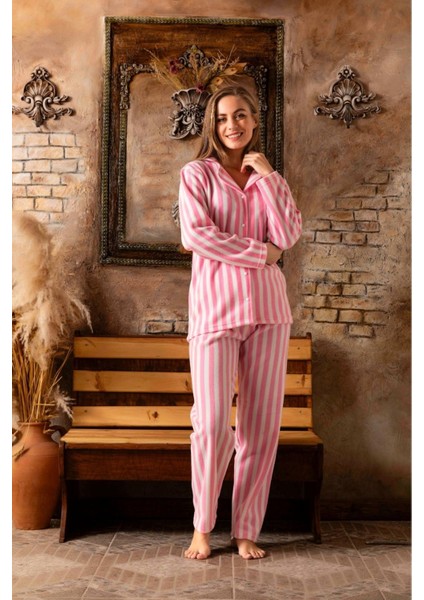 Merimu Kadın Pembe Beyaz Renk Gömlek Yaka Çizgili Polar Peluş Pijama Takımı