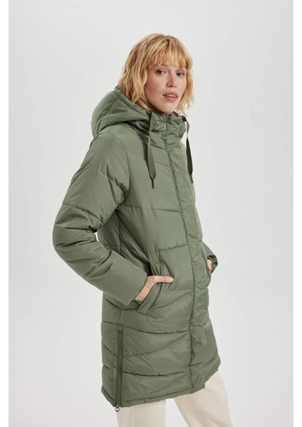 Fit Su İtici Kapüşonlu Fermuarlı Cepli Çıtçıtlı Hafif Uzun Şişme Mont Parka A1560AX23WN