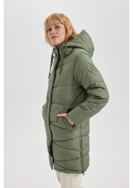 Fit Su İtici Kapüşonlu Fermuarlı Cepli Çıtçıtlı Hafif Uzun Şişme Mont Parka A1560AX23WN