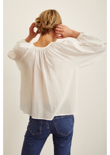 Brodeli V Yaka Bluz Beyaz indirimleri