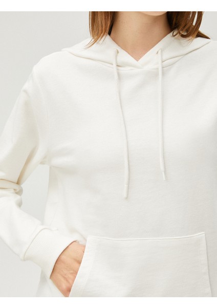 Basic Kapüşonlu Sweatshirt Kanguru Cepli indirimleri