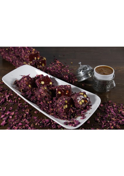 Narlı Antep Fıstıklı Gül Yapraklı Lokum (500 Gr)