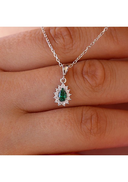 Yeşil Beyaz Taşlı Minimal Anturaj Damla Gümüş Kolye Küpe Takım fırsatları