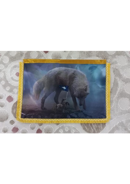 Göktürk Kurt Baskılı Portre Bayrak