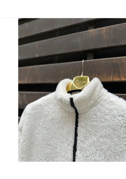 Unisex Beyaz Oversize Peluş Ceket