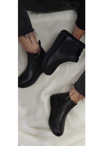 Çiğdem Gerçek Deri Kısa Kadın Bot (Enzo B1A) - Siyah - 39 - ST00831-SİYAH-39 fiyatları