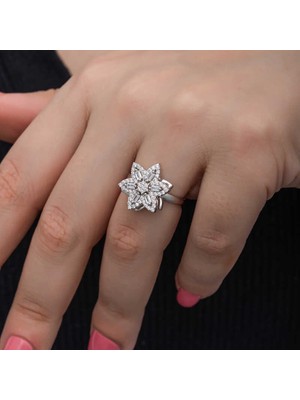 Inure Jewelry Ayarlanabilir Yıldız Baget Taşlı  Dönen Stres Kadın Yüzük
